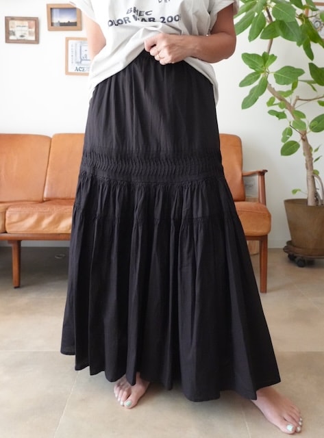 ＜select＞tuck gather skirt