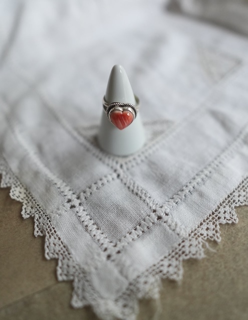 ＜Indian Jewelry＞SpinyOysterShell HeartRing