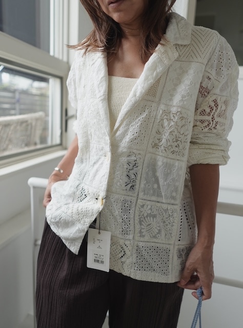 <select>patchwork lace jacket