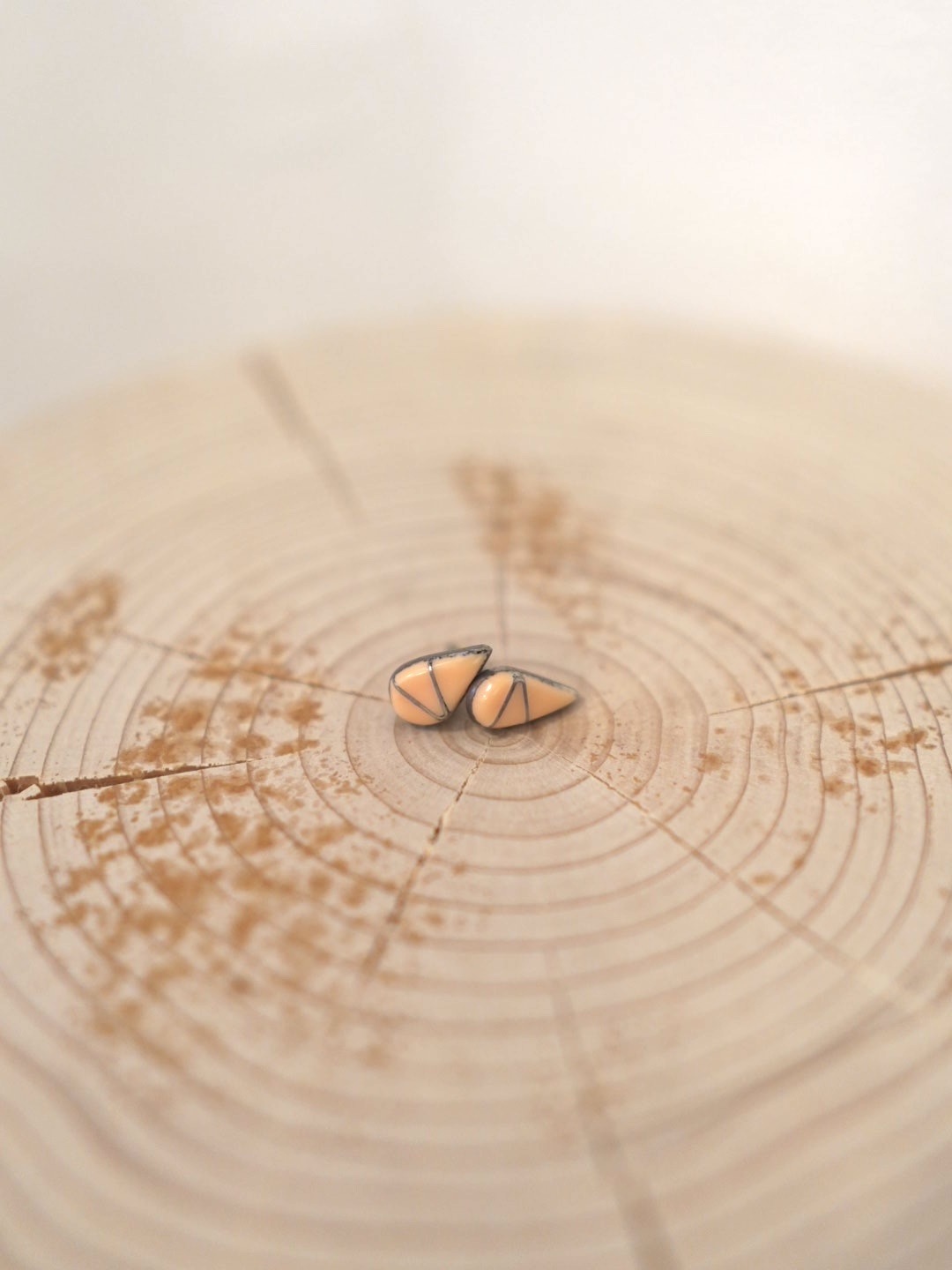 ＜Indian Jewelry＞melon shell Inlay pierce