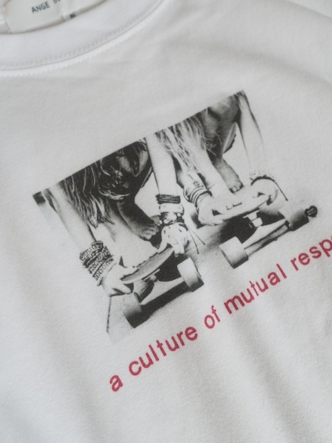 ＜select＞skate girl T-shirt