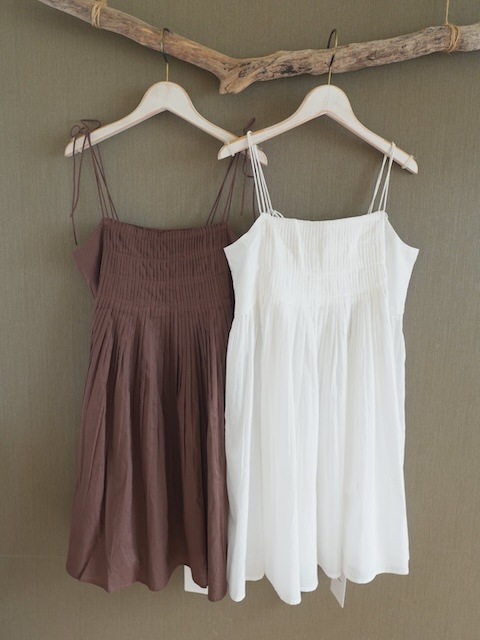 ＜select＞india tuck gather camisole tops