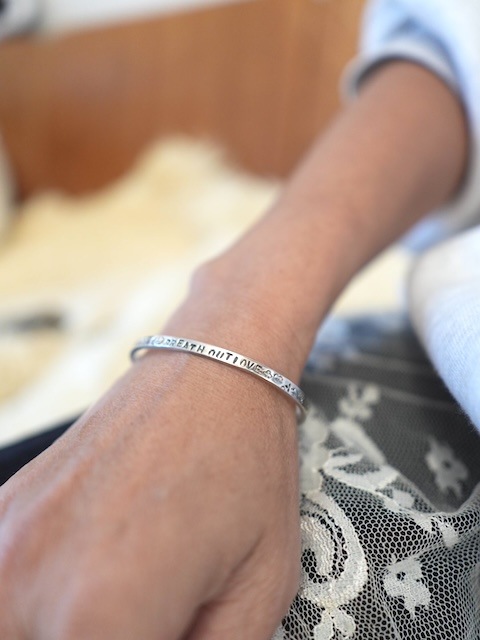 ＜treasured friends＞Message Bangle Silver