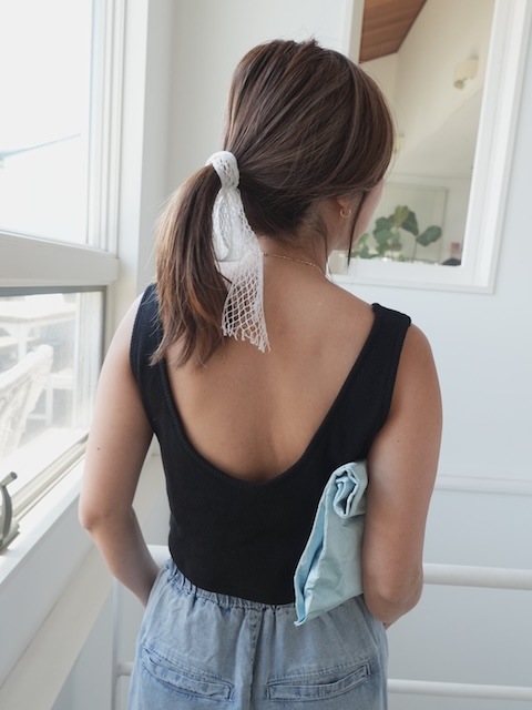 ＜select＞cup in cropped tank