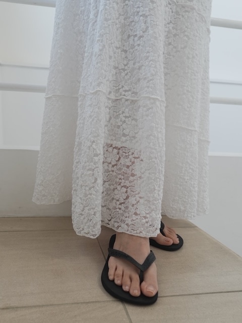 <select>mermaid lace skirt