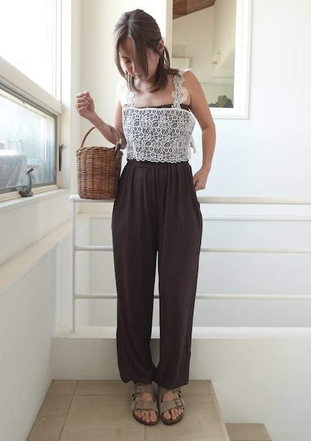 <select>lace bustier tops