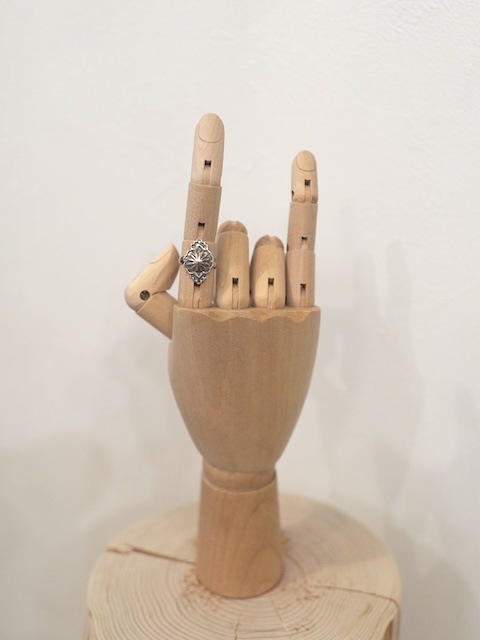 ＜Indian Jewelry＞OvalConchoSilverRing
