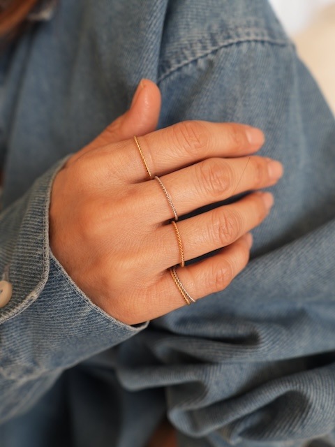 ＜select＞twist narrow ring