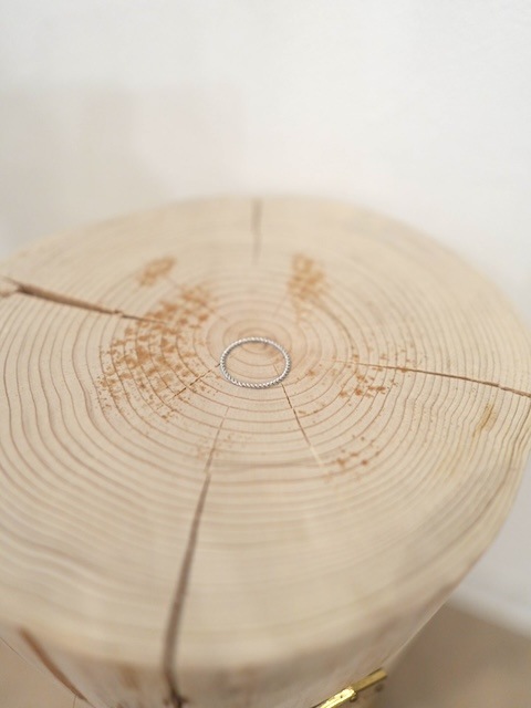 ＜select＞twist narrow ring