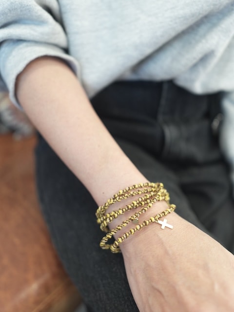<select>mexican necklace