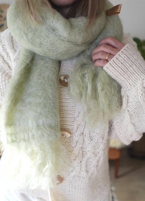 ＜select＞mohair wool muffler