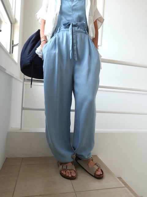 <select>lyocell denim salopette