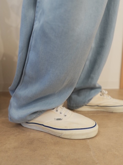 <select>lyocell denim salopette