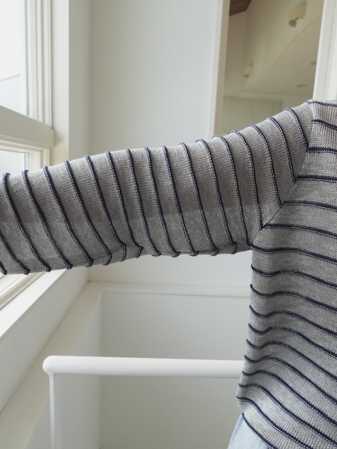 ＜select＞border cardigan
