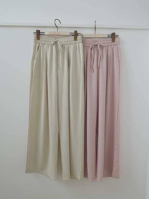 ＜select＞satin like easy pants