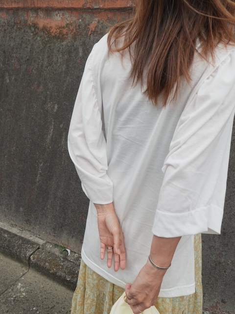 ＜GBLUE＞soft sheer back gather tops