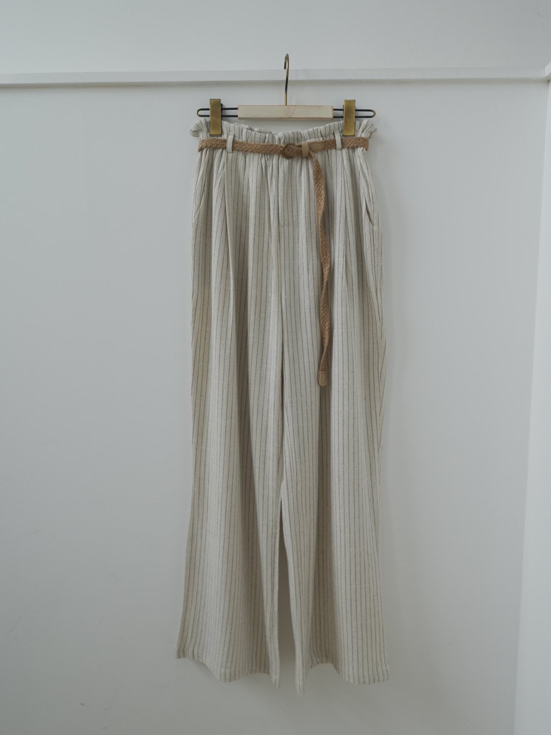 <select>stripe linen tuck wide easy pants