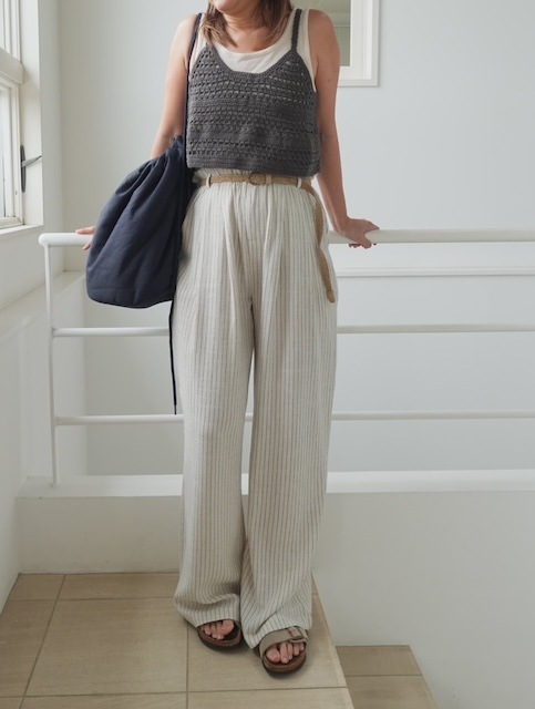<select>stripe linen tuck wide easy pants
