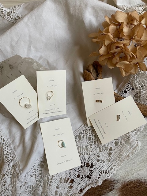 ＜Treasured Friends＞Silver Love and peace post Pierce