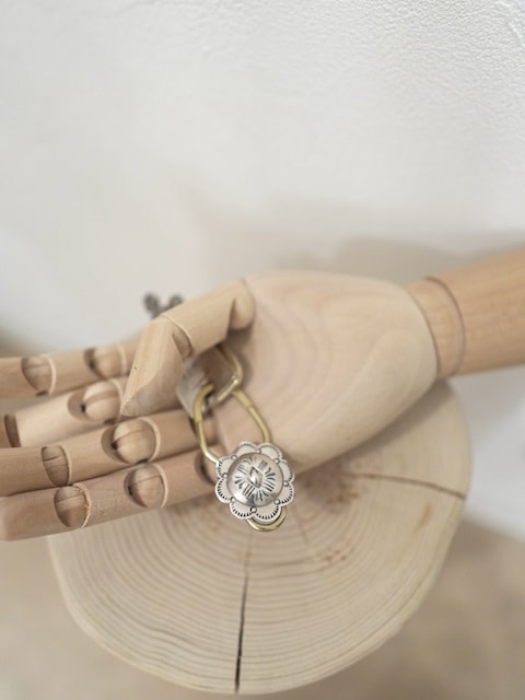 ＜Indian jewelry＞concyo silver key ring charm