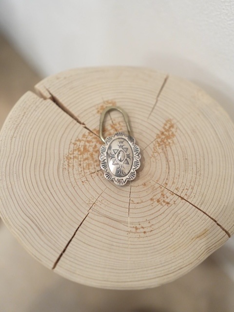 ＜Indian jewelry＞concyo silver key ring charm