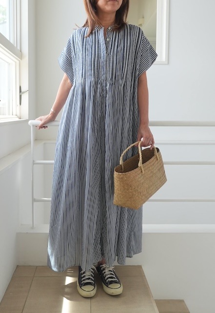 ＜select＞pin tuck dress