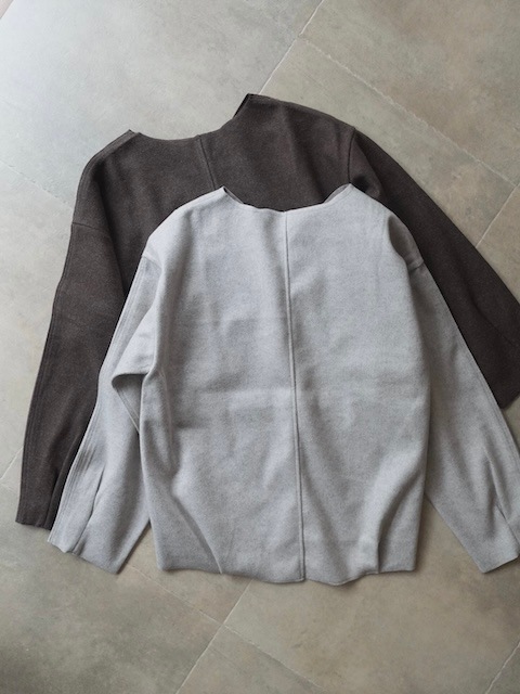 ＜select＞v neck compression knit tops