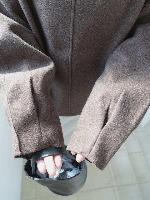 ＜select＞v neck compression knit tops