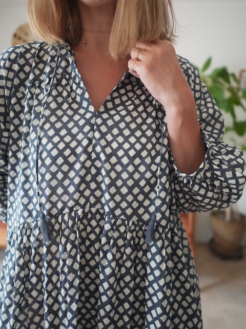 ＜select＞rhombus print dress