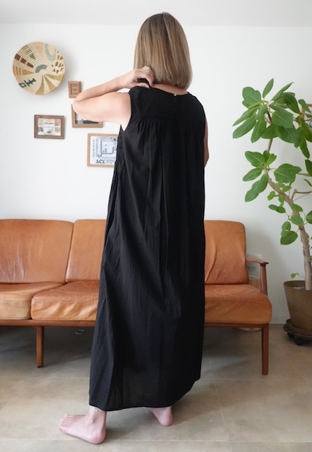 <select>hand smocking dress