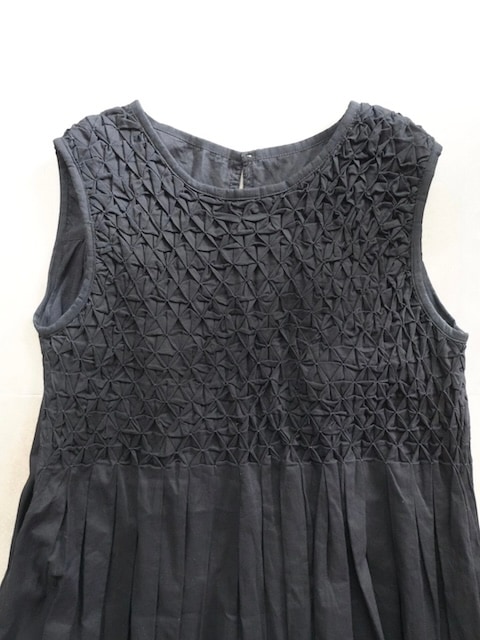 <select>hand smocking dress