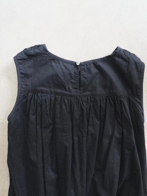 <select>hand smocking dress