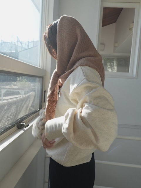 ＜select＞triagle knit headscarf