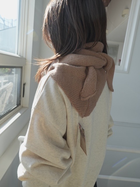 ＜select＞triagle knit headscarf