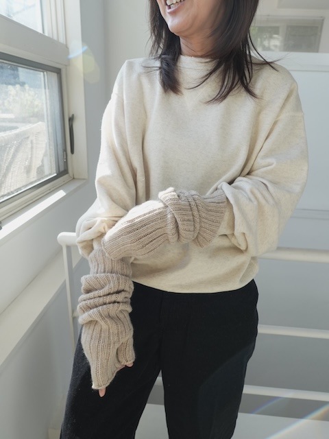 ＜select＞cashmere 100％ rib armwarmer