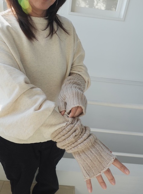 ＜select＞cashmere 100％ rib armwarmer