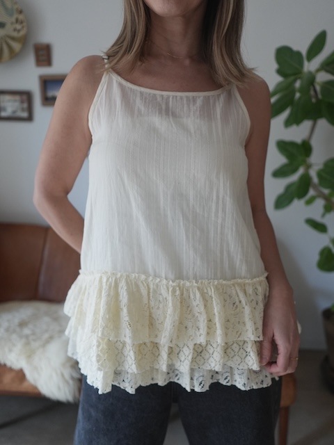 ＜select＞hem lace tops