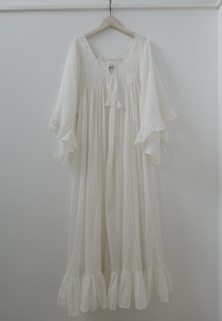＜select＞bellsleeve dress