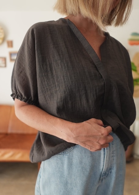 <select>slab gather blouse