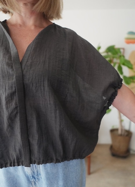 <select>slab gather blouse