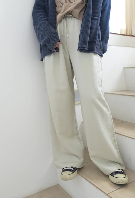 ＜select＞satin twilltuck easy pants