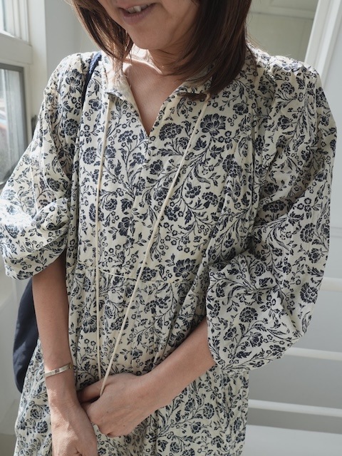＜select＞flower print dress