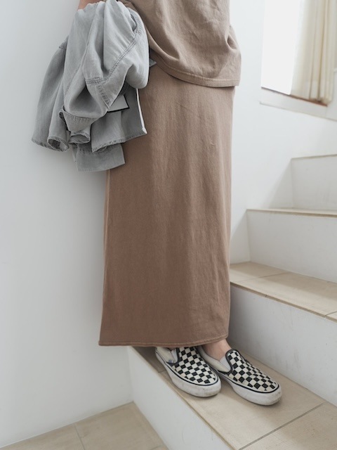 ＜select＞pigment simpleＩline skirt