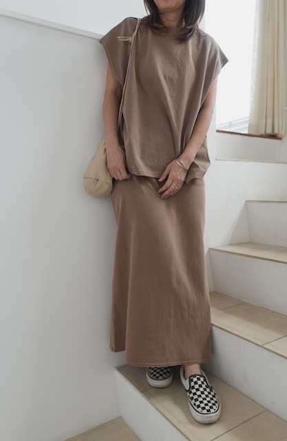 ＜select＞pigment simpleＩline skirt