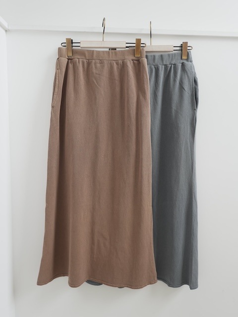 ＜select＞pigment simpleＩline skirt