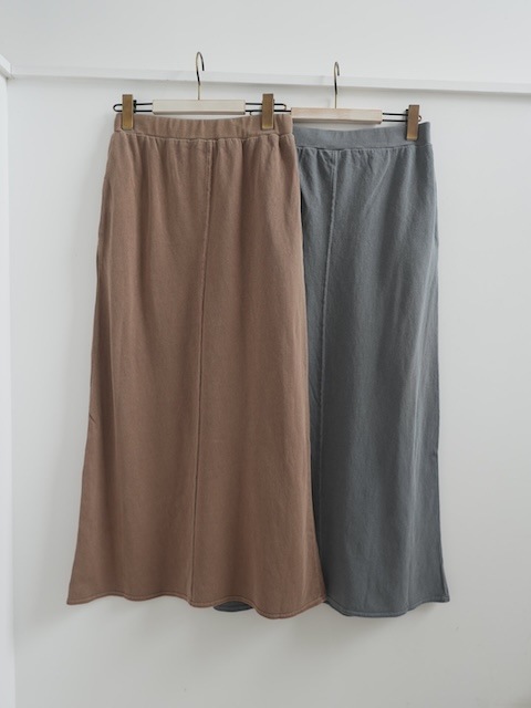 ＜select＞pigment simpleＩline skirt