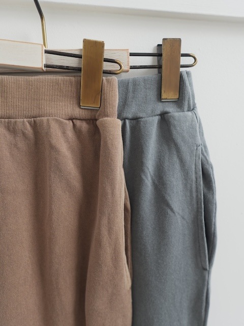 ＜select＞pigment simpleＩline skirt