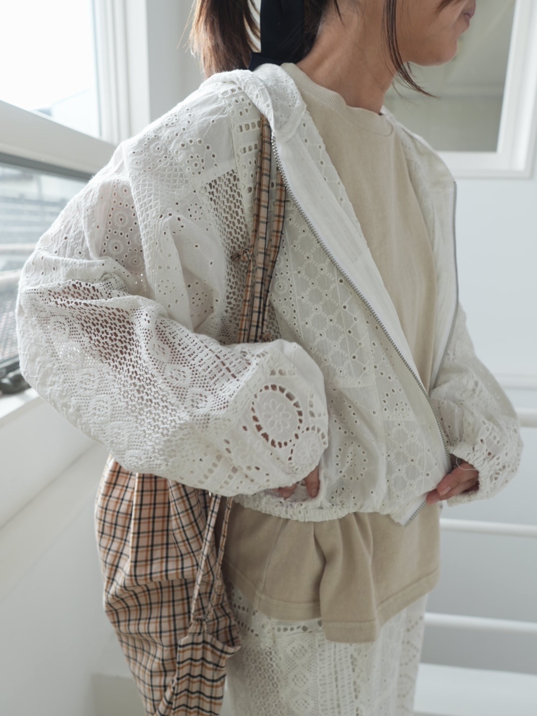 ＜select＞cutwork lace zip jacket