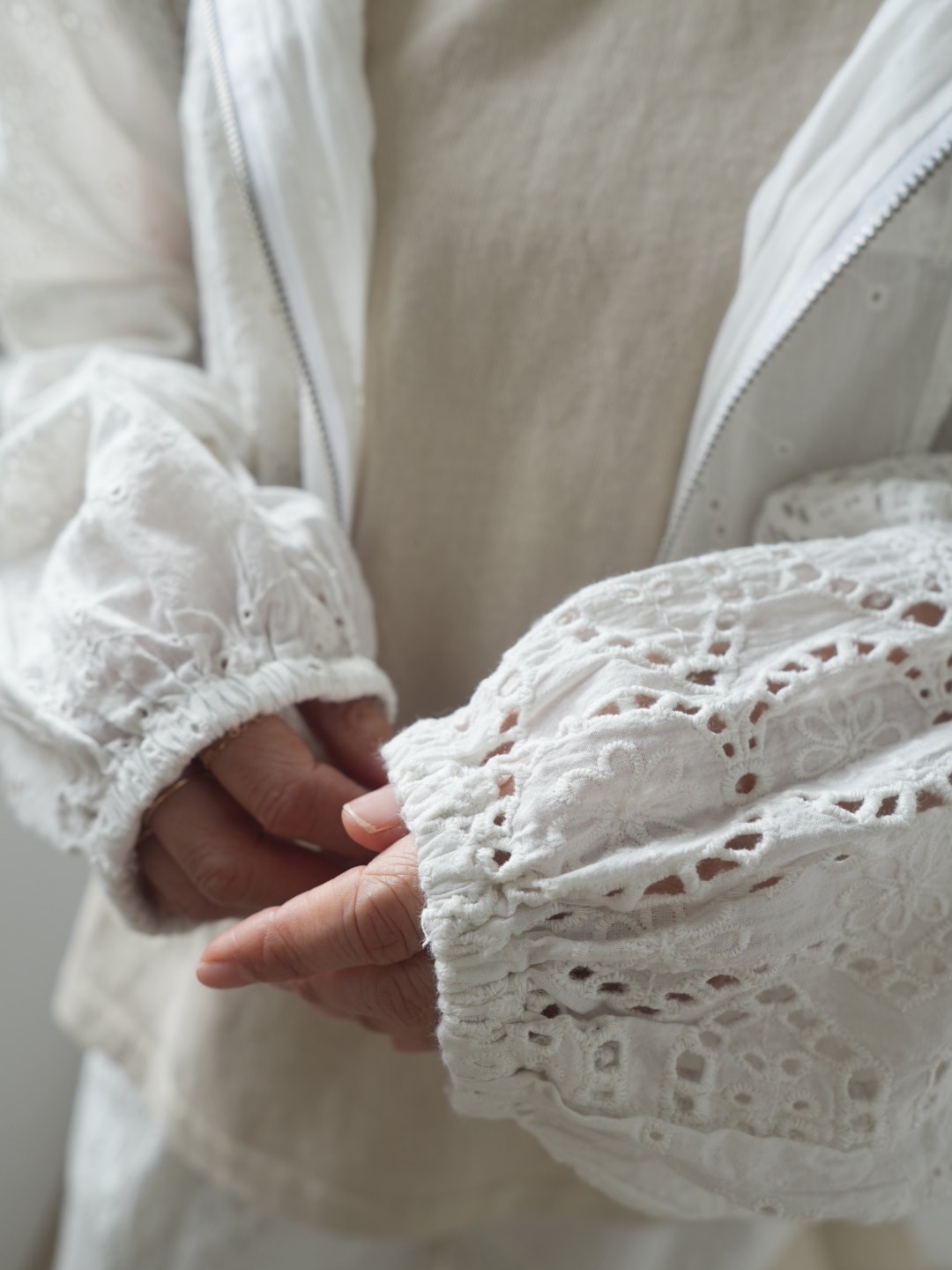 ＜select＞cutwork lace zip jacket
