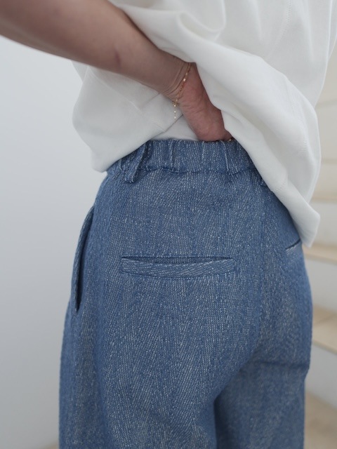 ＜select＞herringbone tuck pants